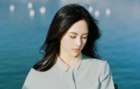 美女