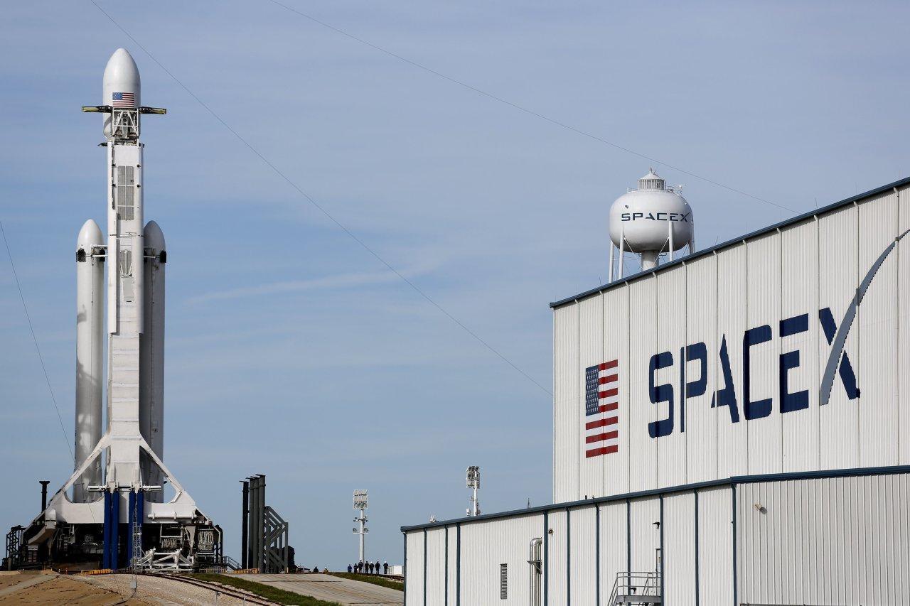 SpaceX的StarLink首发后，仅3颗失联